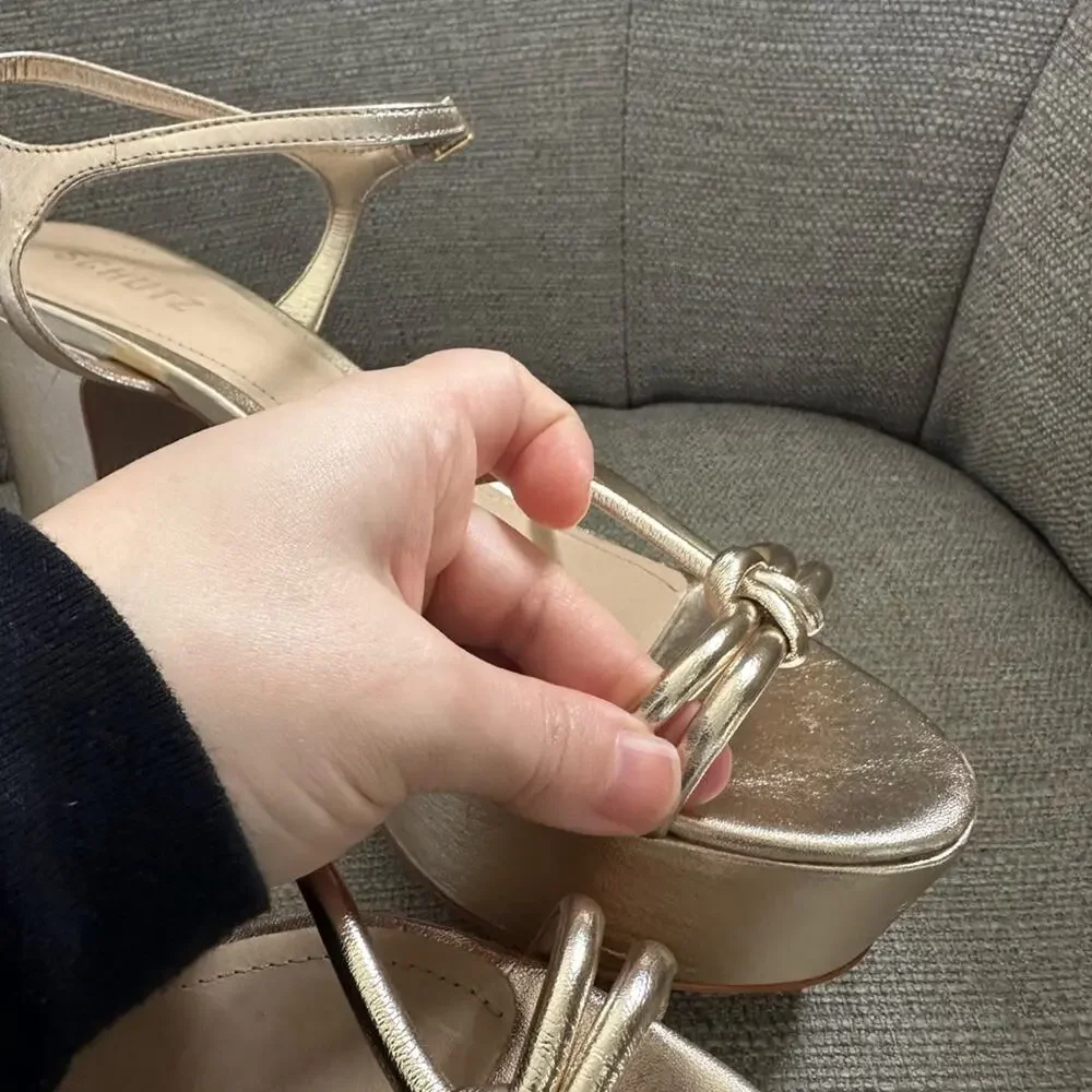 SCHUTZ brand new